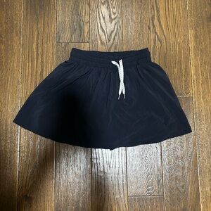 Vuori Elastic Waistband Shorts